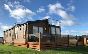 Hot Tub Hols In Bear Lodge With Roof Terrace